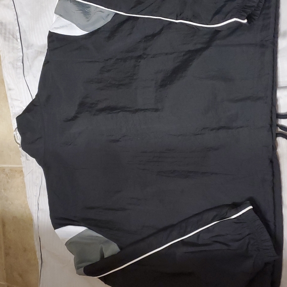 Women's Nike windbreaker - Picture 5 of 8